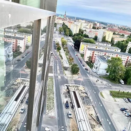 Hnaza Tower White 23 Pool &